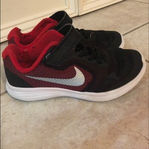Red black nike boys Velcro shoes